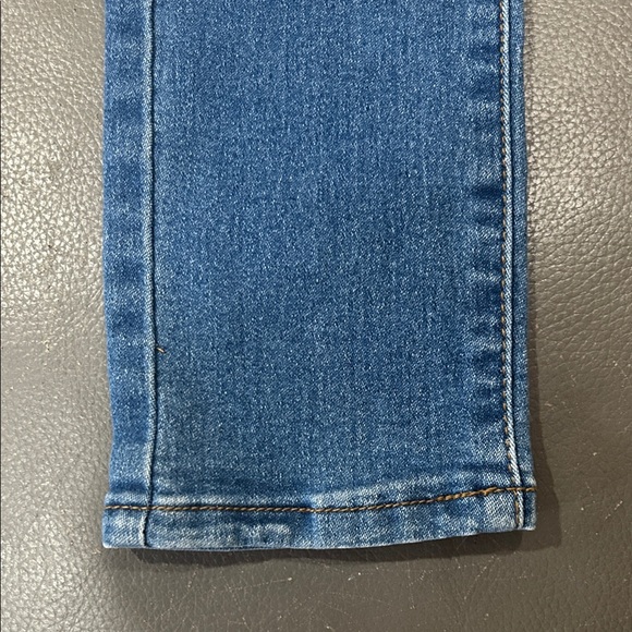 BOB Jeans Stylish Blue Distressed Women Jeans size 7/8 NWOT - Picture 6 of 9